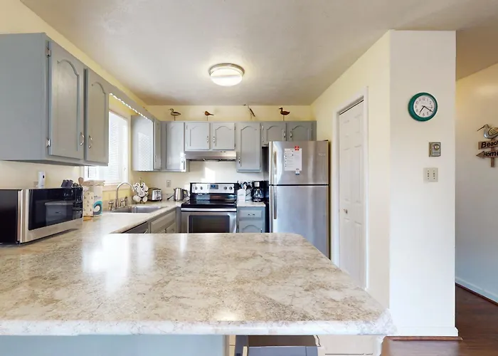 Apartment Pine Needle 109b2 Ocean City