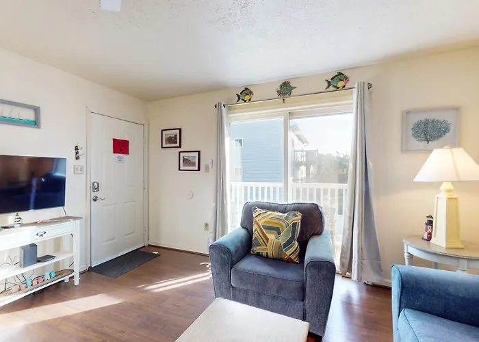 Apartment Pine Needle 109b2 *